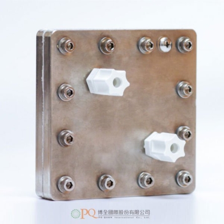 完整的 250 cm² AEM 水電解槽