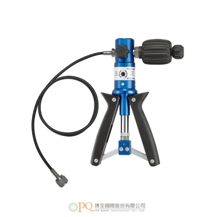 Hand test pumps / Pressure range up 60 bar