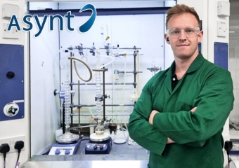 【ASYNT】攜手金斯敦大學：啟動新合成化合物庫